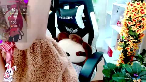 changchang_ online show from May 20, 2026, 1:23 am