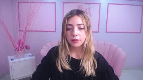 channel_blonde_a online show from December 1, 2024, 7:58 pm