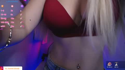 channel_blonde_a online show from May 27, 2026, 11:02 pm