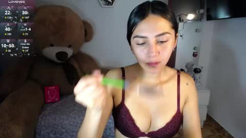 Isabella online show from May 10, 2026, 10:09 am