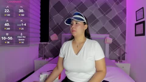 Snapshot of channeyprincess chatting on February 16, 2025, 11:49 am Channey online show from February 16, 2025, 11:49 am
