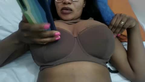 chantal99 online show from January 23, 2025, 9:39 pm