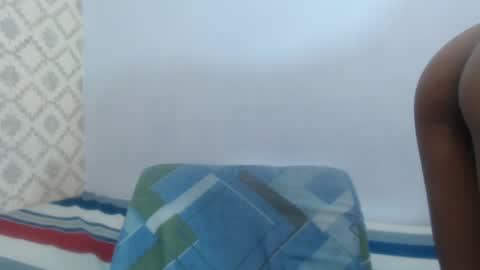 Raquel  online show from December 19, 2024, 12:12 pm