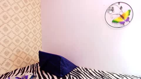 Snapshot of chantal_taylor_ chatting on September 20, 2025, 12:06 pm Raquel online show from September 20, 2025, 12:06 pm