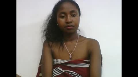 Snapshot of chantale483461 chatting on April 18, 2026, 7:18 pm chantale483461 online show from April 18, 2026, 7:18 pm