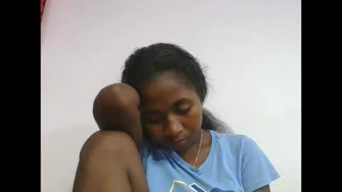 Snapshot of chantale483461 chatting on May 17, 2026, 5:09 pm chantale483461 online show from May 17, 2026, 5:09 pm
