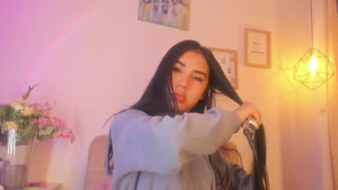 Snapshot of chantall_valkoba chatting on February 18, 2025, 4:48 am Chantall online show from February 18, 2025, 4:48 am