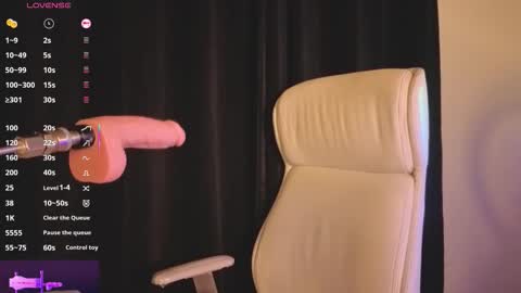 Snapshot of chantall_valkoba chatting on October 25, 2025, 4:53 am Chantall online show from October 25, 2025, 4:53 am