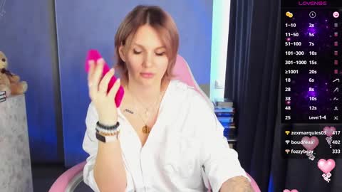 Suzanna Snow online show from February 26, 2025, 7:42 am