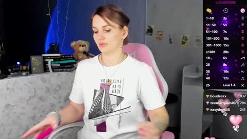 Suzanna Snow online show from March 11, 2025, 6:32 am