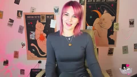 Suzanna Snow online show from October 30, 2025, 4:14 am