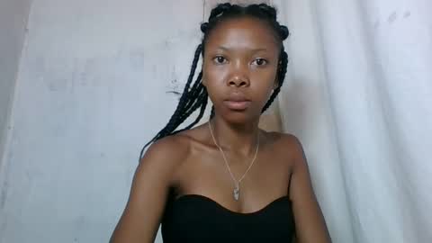 Snapshot of chariola0101 chatting on January 24, 2025, 12:52 am chariola0101 online show from January 24, 2025, 12:52 am