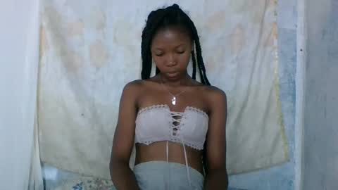 Snapshot of chariola0101 chatting on January 24, 2025, 10:21 am chariola0101 online show from January 24, 2025, 10:21 am