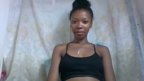 Snapshot of chariola0101 chatting on February 3, 2025, 10:36 am chariola0101 online show from February 3, 2025, 10:36 am