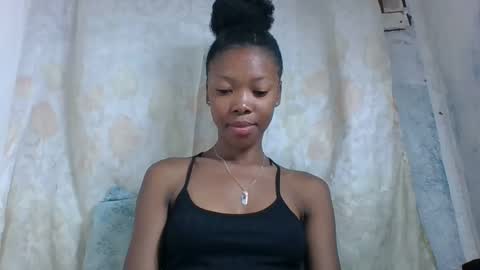 Snapshot of chariola0101 chatting on February 3, 2025, 7:00 pm chariola0101 online show from February 3, 2025, 7:00 pm