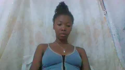 Snapshot of chariola0101 chatting on February 16, 2025, 4:32 pm chariola0101 online show from February 16, 2025, 4:32 pm