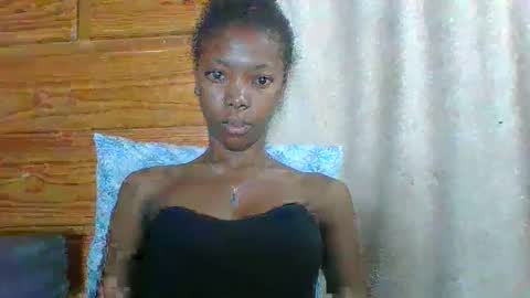 Snapshot of chariola0101 chatting on February 23, 2025, 1:02 am chariola0101 online show from February 23, 2025, 1:02 am