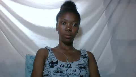 Snapshot of chariola0101 chatting on February 23, 2025, 11:14 pm chariola0101 online show from February 23, 2025, 11:14 pm