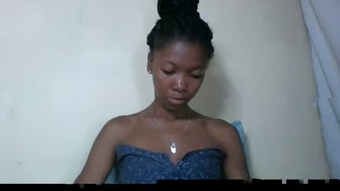 Snapshot of chariola0101 chatting on March 2, 2025, 7:10 am chariola0101 online show from March 2, 2025, 7:10 am
