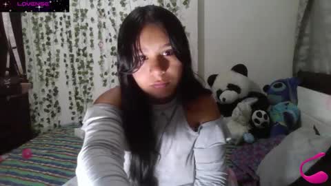 Snapshot of charis_21 chatting on December 24, 2024, 9:50 am charis 2 online show from December 24, 2024, 9:50 am