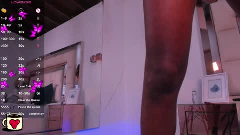 charis_hill online show from December 22, 2024, 7:31 pm