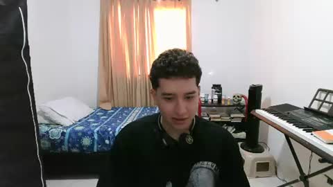 Snapshot of charle_bodychange chatting on July 21, 2026, 5:59 pm Charles Sanabria online show from July 21, 2026, 5:59 pm