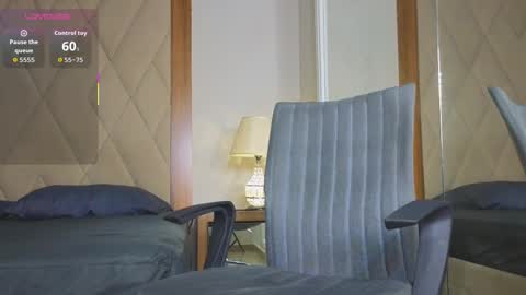 charlesbrown_ online show from November 14, 2025, 12:37 pm