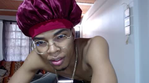 charlesshorny online show from November 9, 2025, 12:47 pm