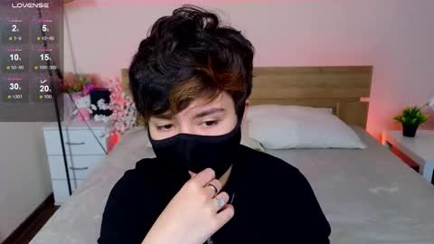 Charliee online show from September 12, 2025, 10:48 am