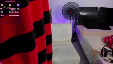 Snapshot of charlietaylorr__ chatting on June 17, 2026, 3:42 am Charlie online show from June 17, 2026, 3:42 am