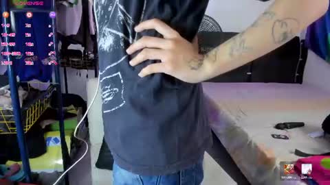 Snapshot of charlietaylorr__ chatting on June 20, 2026, 12:25 am Charlie online show from June 20, 2026, 12:25 am