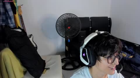 Snapshot of charlietaylorr__ chatting on July 31, 2026, 4:12 am Charlie online show from July 31, 2026, 4:12 am