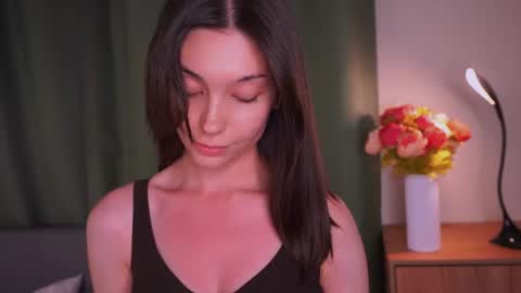Yumi online show from June 11, 2026, 12:32 am