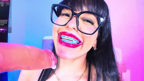 Charloott Evans online show from February 8, 2025, 11:13 pm