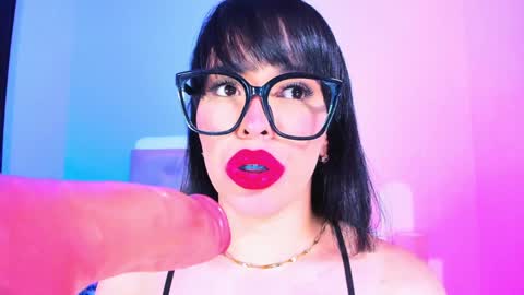 Charloott Evans online show from February 9, 2025, 2:17 am