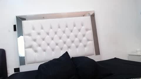 charlot_imp online show from January 17, 2026, 11:37 am