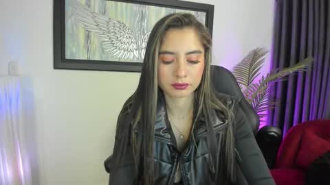 Charlote online show from February 25, 2025, 10:39 pm