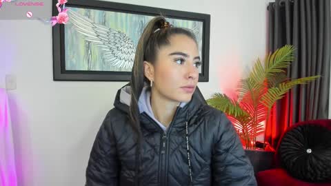 Charlote online show from March 6, 2025, 3:02 pm