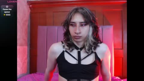 Snapshot of charlothe_dumont chatting on July 8, 2026, 2:10 pm charlothe_dumont online show from July 8, 2026, 2:10 pm