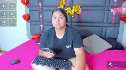 charlott_liam online show from February 22, 2025, 6:52 pm