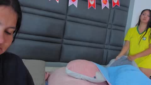 charlott_liam online show from March 2, 2025, 2:19 am