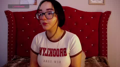 charlotte1_ls online show from December 13, 2024, 1:04 am