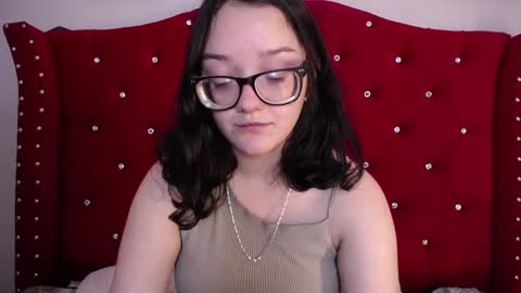 charlotte1_ls online show from February 4, 2025, 12:51 am