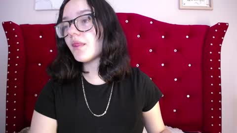 charlotte1_ls online show from February 12, 2025, 1:41 am