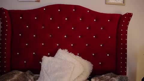 charlotte1_ls online show from February 22, 2025, 1:55 am