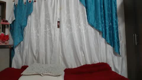 karinaa independent model online show from March 20, 2026, 1:32 am