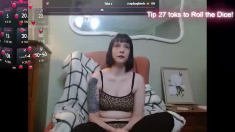 Snapshot of charlotte3anne chatting on May 5, 2026, 11:24 pm Charlotte online show from May 5, 2026, 11:24 pm