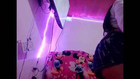 Snapshot of charlotte_023 chatting on October 15, 2025, 10:10 pm charlotte_023 online show from October 15, 2025, 10:10 pm
