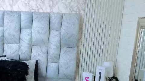 Snapshot of charlotte__g chatting on October 6, 2025, 11:18 am charlotte online show from October 6, 2025, 11:18 am