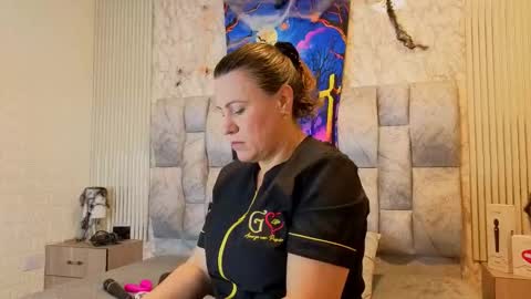 Snapshot of charlotte__g chatting on October 16, 2025, 11:11 am charlotte online show from October 16, 2025, 11:11 am